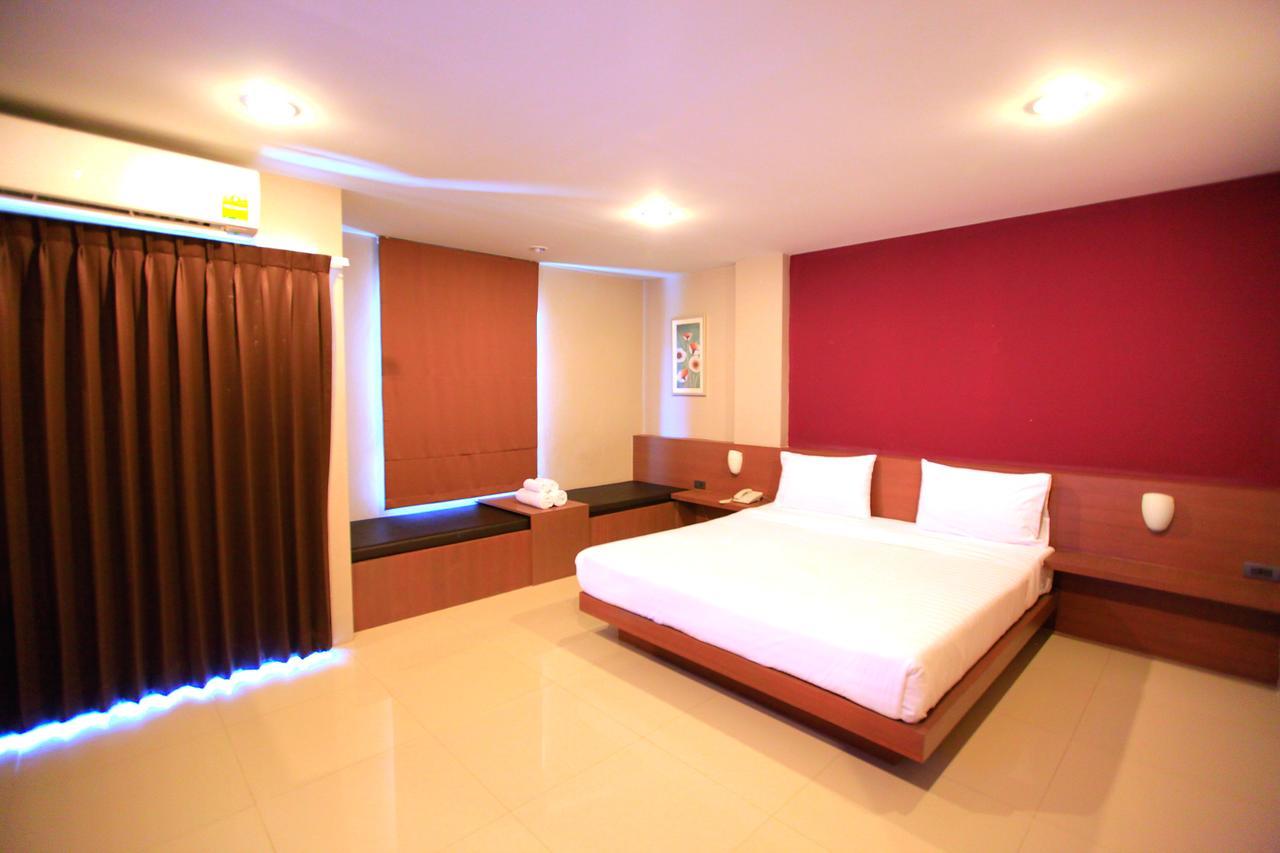 The Plubpla Serviced Apartment Bangkok Exteriér fotografie