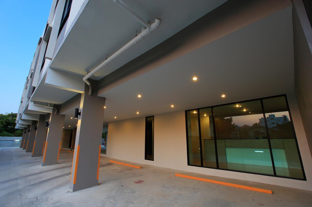 The Plubpla Serviced Apartment Bangkok Exteriér fotografie